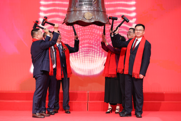 速配资 江顺科技成功登陆深主板 模具加设备开启铝型材高端装备制造新篇章